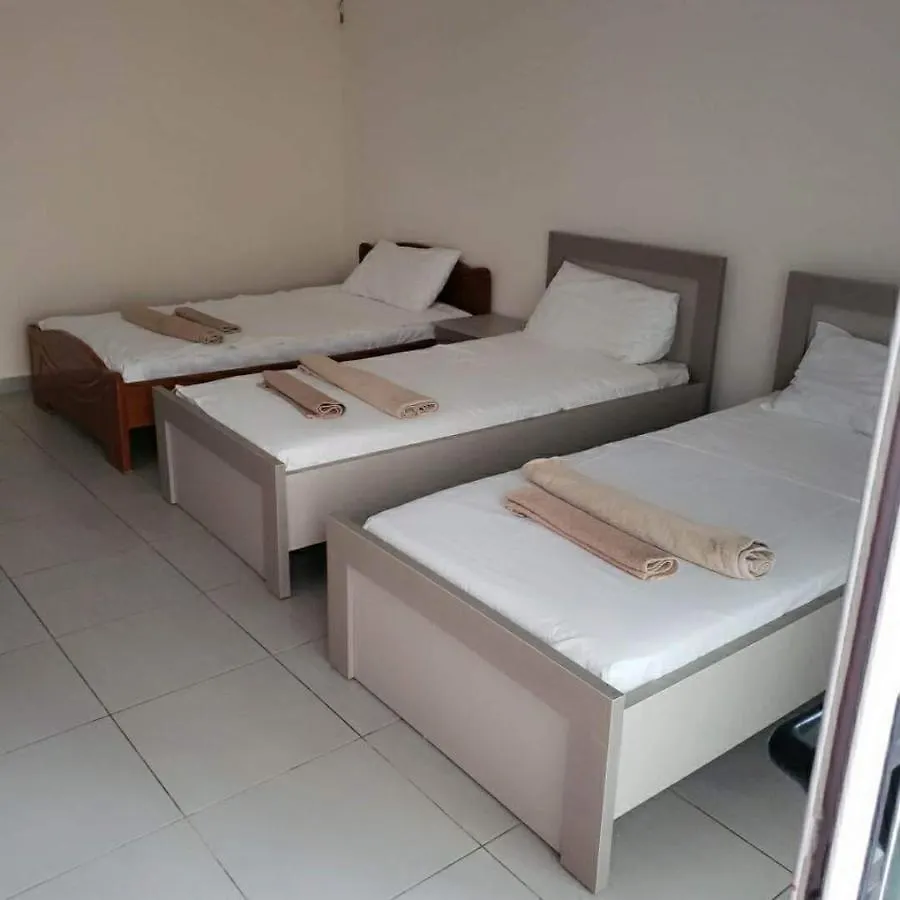 Riviera Rooms ساراندا 0*,  ألبانيا