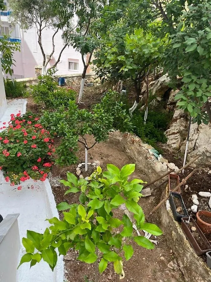 Riviera Rooms ساراندا شقة